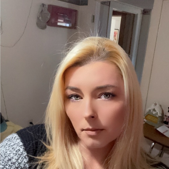 Meet your Posher, Mary - Picture 3 of 5